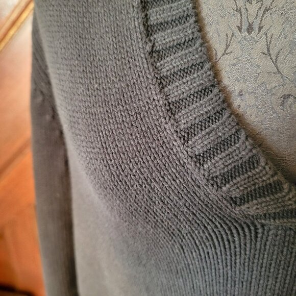 Eddie Bauer Womens Black V-Neck Sweater Large Cotton/Nylon Blend - Picture 3 of 6